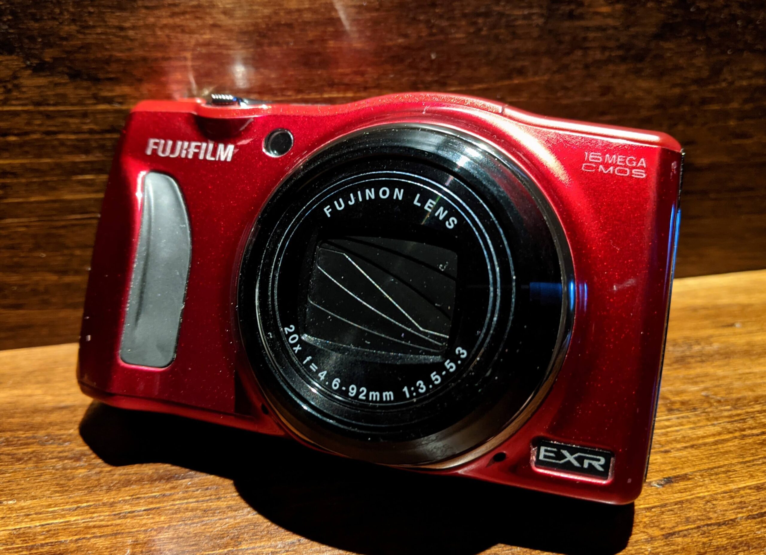 カメラFINEPIX F800EXR